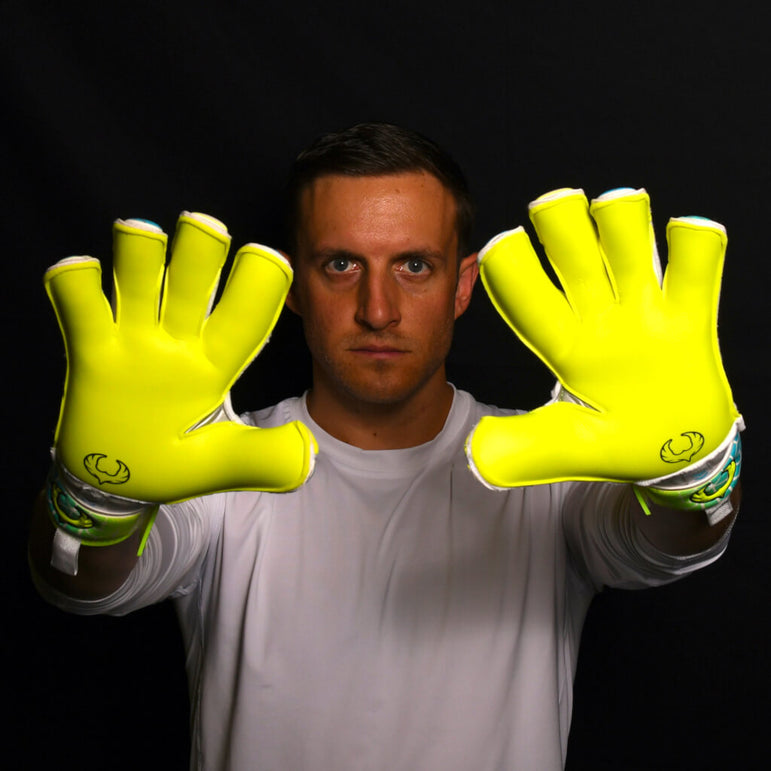 male goalkeeper wearing vortex wraith showing palm